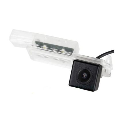 Camera video auto dedicata pentru mersul cu spatele compatibila cu VW CC 2013/Golf 7 deschidere 120 de grade instalare la becul v1